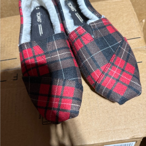 Toms Red and Black Plaid Women's Shoes - Picture 3 of 4
